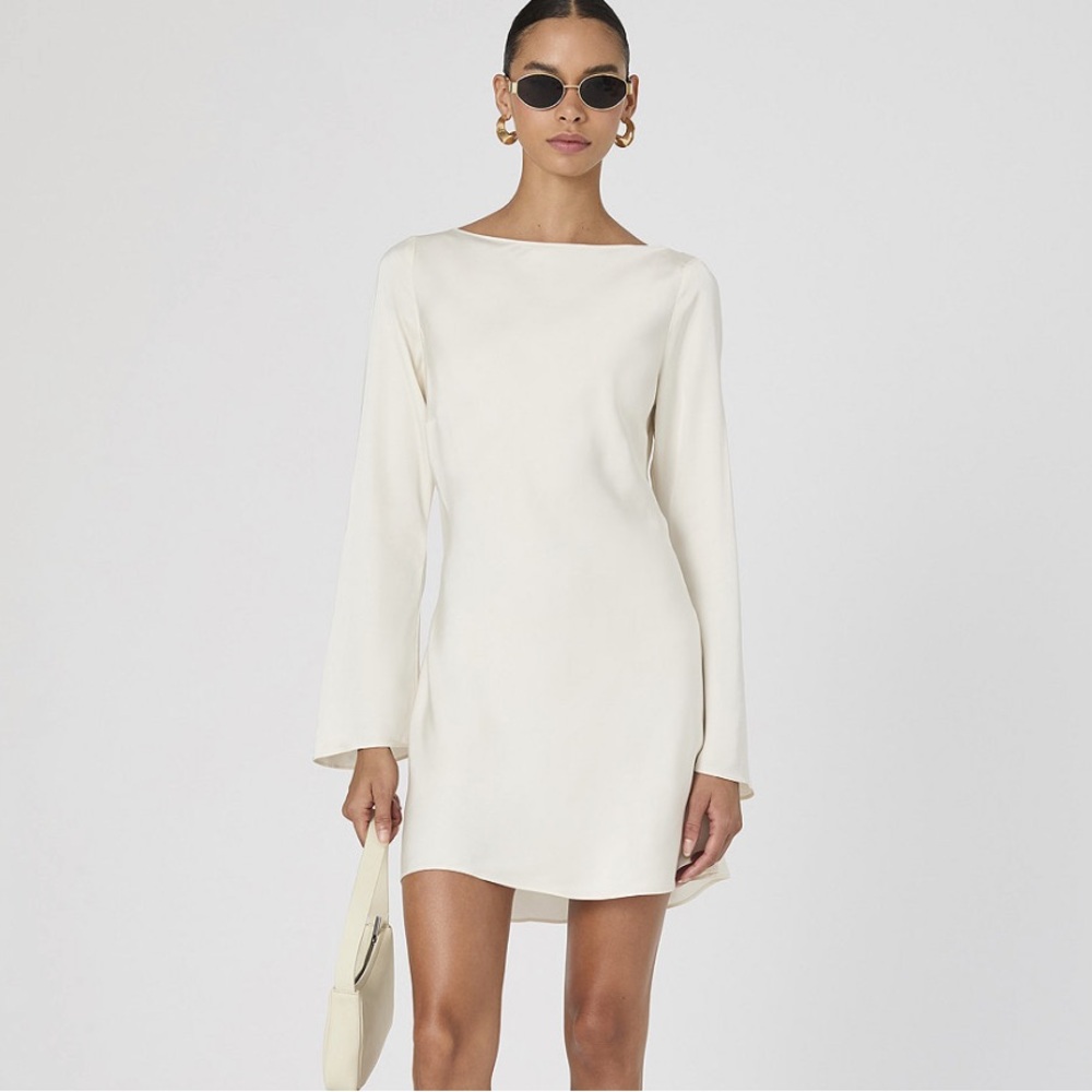 Elegant Cream Long-Sleeve Mini Dress